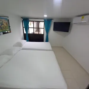 hostal-dona-betty-2.cartagena-hotels.org/